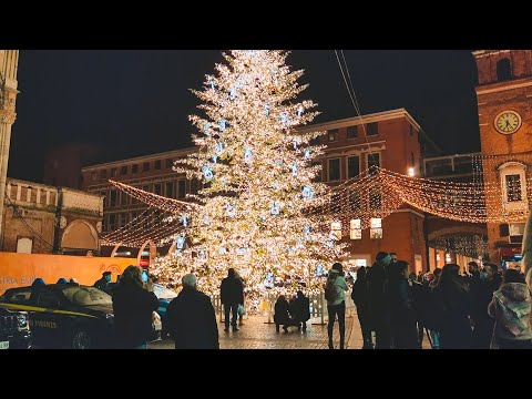 Divine X-Mas Ferrara - 4k Virtual Walking Tour around the City - Travel Guide. Italy#76