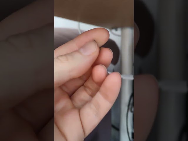 Vídeo relacionado con Cableguys Warner Bros Joker Soporte Mando y Movil - Figuras Soporte para movil y Mando, Compatible con Xbox, PlayStation y la mayoría de mandos estándar, Accesorios Escritorio para Setup Gaming