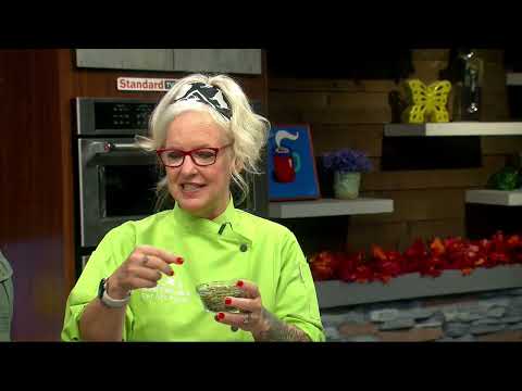 Amy Webster Makes Vegan Cheesy Broccoli Soup