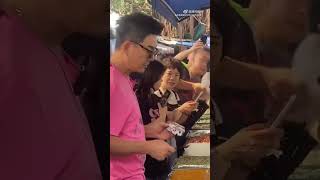 Download lagu Penyanyi Richie Ren lagi di pasar PIK..😆😆 mp3