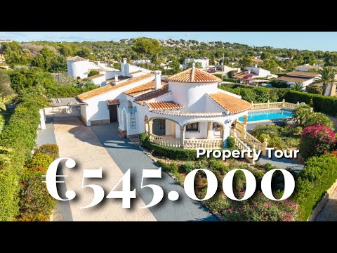 Touring An Affordable €545.000 Javea Villa With Endless Possibilities