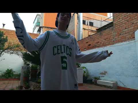 Freestyle de first trike / Mc. Nako