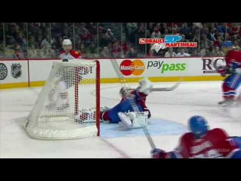 Carey Price saves on David Booth shots, Wrist, Backhand, Off. Zone, 18, 19 ft (2010-10-30)