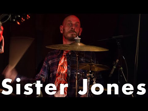 Sister Jones - Anything You Ask [live @ STWST Linz]