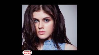 13 Sexy Photos of Alexandra Daddario