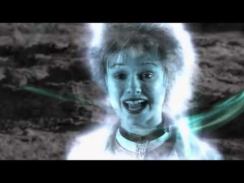 Joanna Evans as Young Selena in Zenon: Z3