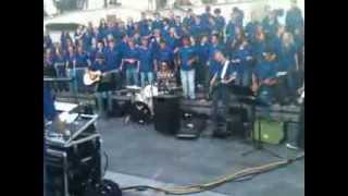 VOP Choir Street Jam - Lenny Kravitz Joins In