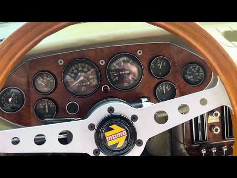 1982 Avanti II - start