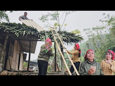 Yen Chi's adoptive father came to help her finish the canopy