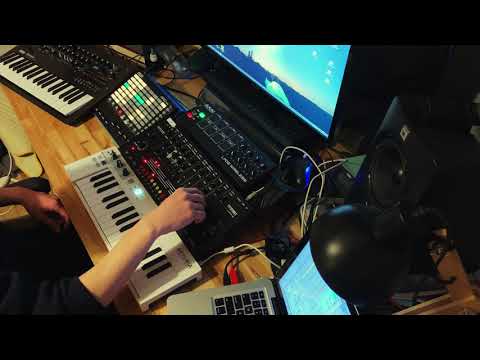 hajoso - DEMO:  liveset (acidlab miami, minilogue, ableton)