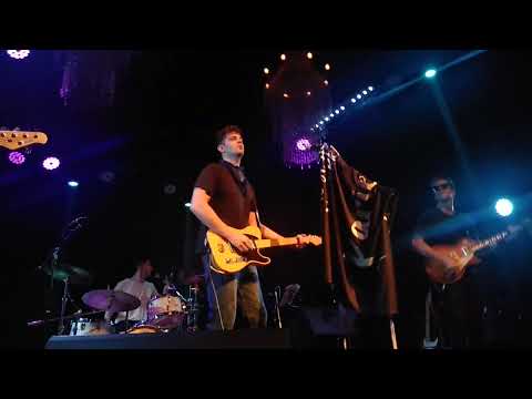 PARIENTES ft Izaro (Tus Asuntos) en vivo en Club Lucille 15 de marzo del 2024