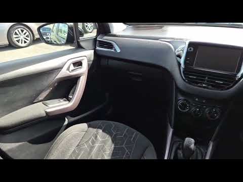Peugeot 2008 1.6 Blue Hdi 75 bhp Active - Image 2