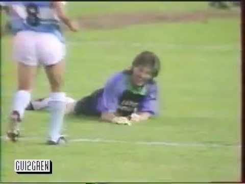 RACING-BORDEAUX 1/4 DE FINALE COUPE DE FRANCE 1990 :PRESTATION DE PASCAL OLMETA