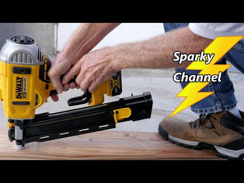 DeWalt Cordless 21° Framing Nailer DCN21PLM1 Review