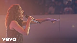 Como Una Mariposa Lyrics English Translation