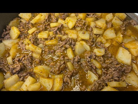 How To Make EASY One Pan Picadillo! | Ground Beef And Potatoes In A Tomato Sauce