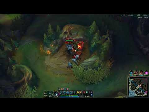 Giving Yorick a dash! Testing out the new Mythic item, Stridebreaker!