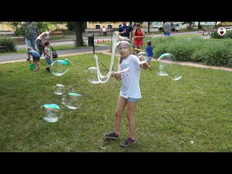 A legkisebbek nagy napja - Miért jó gyereknek lenni?