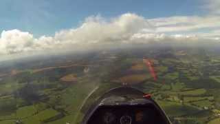 preview picture of video 'South Downs Gliding Club - Dean Babister's Birthday Flight'