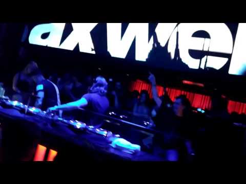 Axwell & Ingrosso - On My Way vs SHM - Save The World // Axwell Opium Barcelona 2016