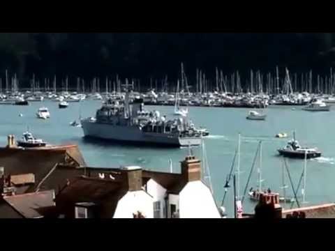 HMS Ledbury arrives in Dartmouth Harbour