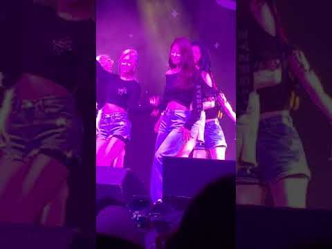 200308 EVERGLOW - TT (TWICE cover) (Sihyeon focus)(Atlanta)