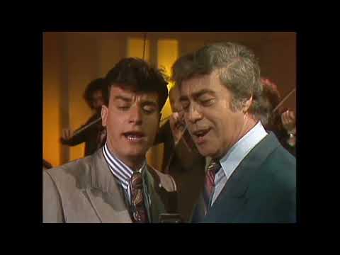 Osvaldo Pugliese con las voces de Adrián Guida y Abel Córdoba -  "Milonga para Gardel"