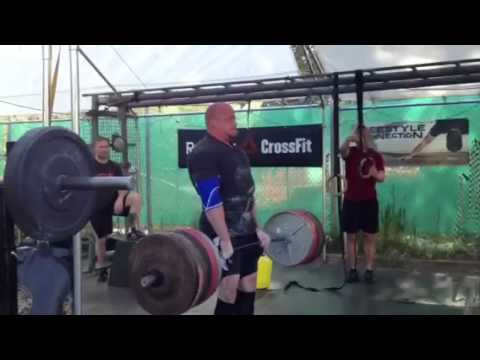 Kelly Starrett, Mark Bell, Max Aita and Jesse Burdick deadlifting