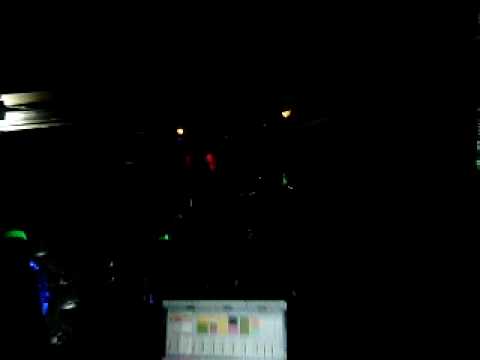 Dj Lion Live @ Ruse Club Momo 14 03 09 Soulsearcher - Can't Get Enough (Henrik B Remix)