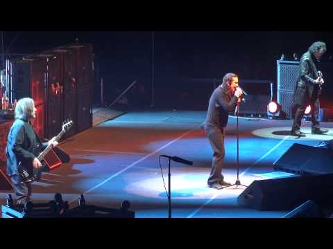 Black Sabbath - NIB (inc Bass solo) - Live HD - Manchester 2013