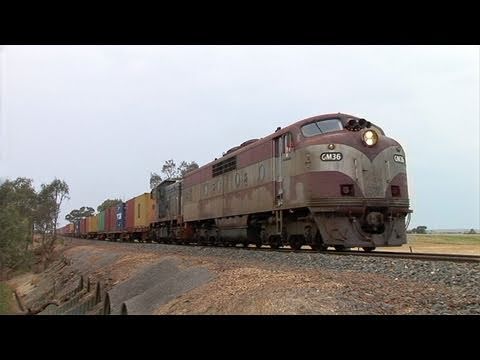 El Zorro Container train at Maroona.  Sat 26/02/11