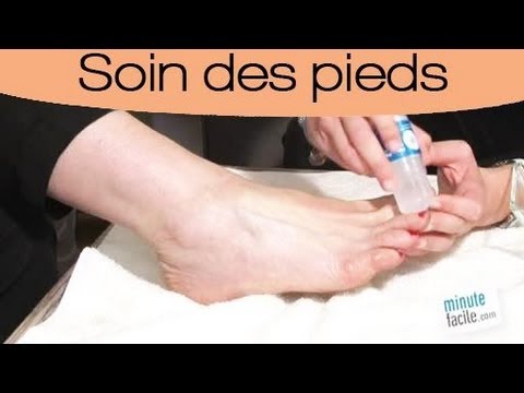 comment appliquer la pierre d'alun sur les mains