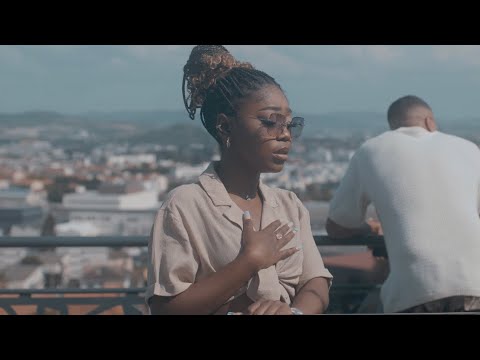 Yena Blue  - Trop Tard  (Clip Officiel)