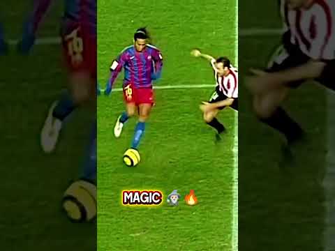 Ronaldinho gaúcho o melhor do mundo! #futebol #skills #ronaldinho