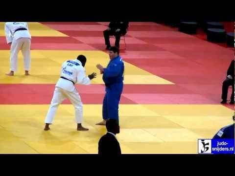 Judo 2012 Grand Slam Paris: Mongue (CMR) - Krakovetskii (KGZ) [+100kg]
