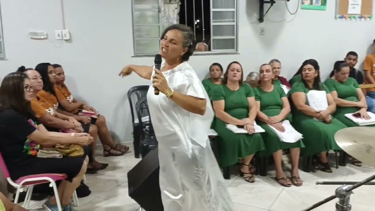 Dinâmica  Veste da Santidade. Mis. Elianete Loiola