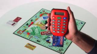 Hasbro Монополия Юниор с банковскими карточками (E1842) - відео 5