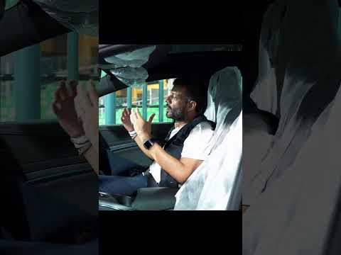کم اہم رشک! سنیل منج شاندار BYD سیل کے پہیے کے پیچھے ہو جاتے ہیں۔