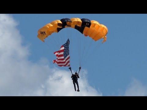 2022 Atlantic City Airshow - US Army Golden Knights