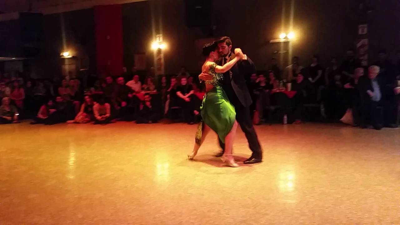 Video thumbnail for 6ta Milonga Itinerante - Fernando Carrasco y Jimena Hoeffner 4