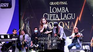 Download lagu NIA DANIATY LIVE PERFOM ' GELAS GELAS KACA ' mp3