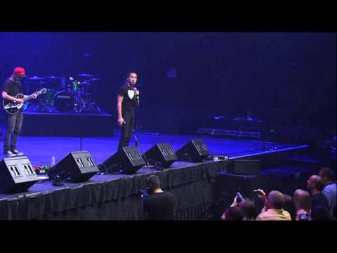 Jaeson Ma performing "LOVE & GLORY" - jesusculture live in Chicago
