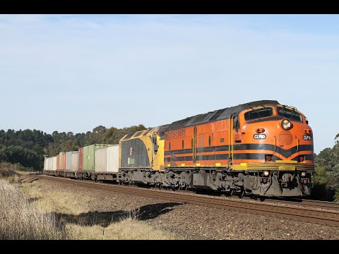 A spectacular variety of Australian diesel locomotives - Southern Highlands - May 19th, 2012
