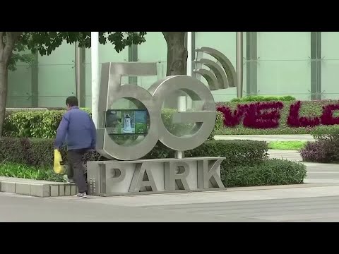 英國希望對使用華為等公司的電信公司進行罰款。 (UK wants fines for telcos using firms like Huawei)