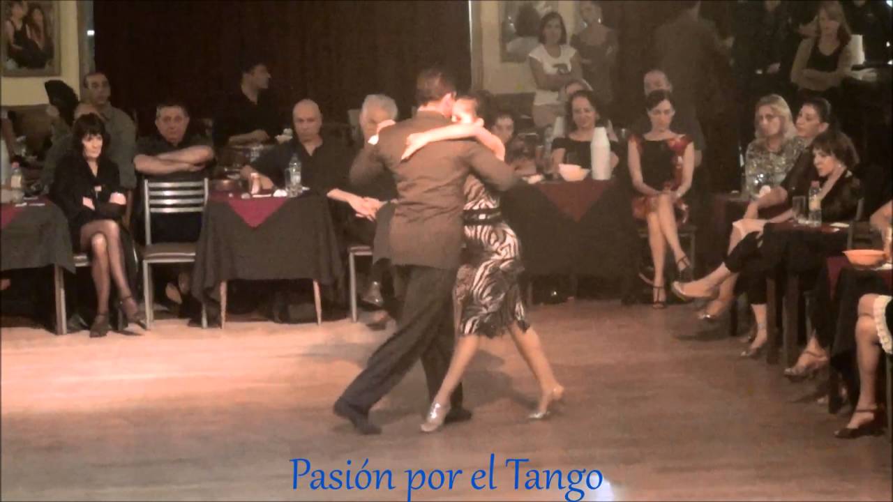 JENNY GIL y FRANK OBREGÓN Bailando la Milonga NO HAY TIERRA COMO LA MÍA en YIRA YIRA
