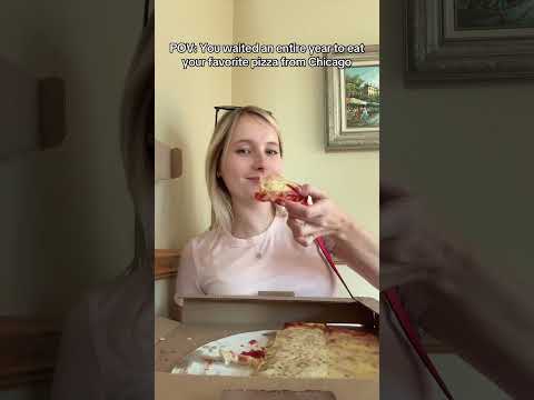 The one thing I wish was in Florida… Palermo’s Pizza 🤩 #shorts #pizza #chicagopizza