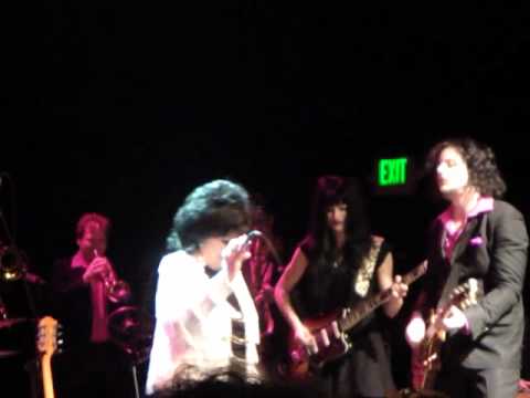 Wanda Jackson & Jack White El Rey Theatre - Let's Have a Party