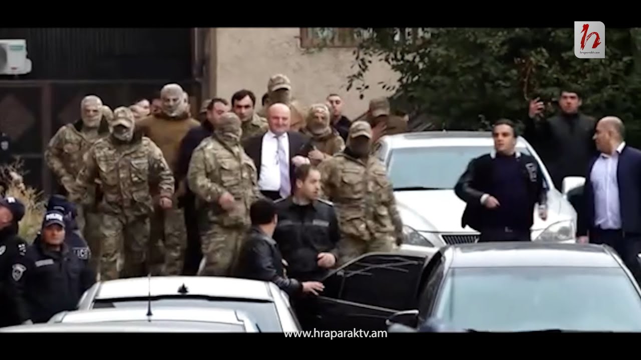 Վարդան Ղուկասյանին ուժայինները տարան քաղաքապետարանի հետնամուտքից