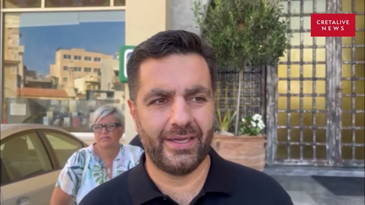 Με μαύρες σημαίες και πανό στην Αρχιεπισκοπή οι κάτοικοι των Γουρνών για το παλιό λατομείο