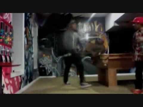 Chris Brown, Scooter Smiff & Lil Mijo Gettin Live With It On Their New Dance Flava!